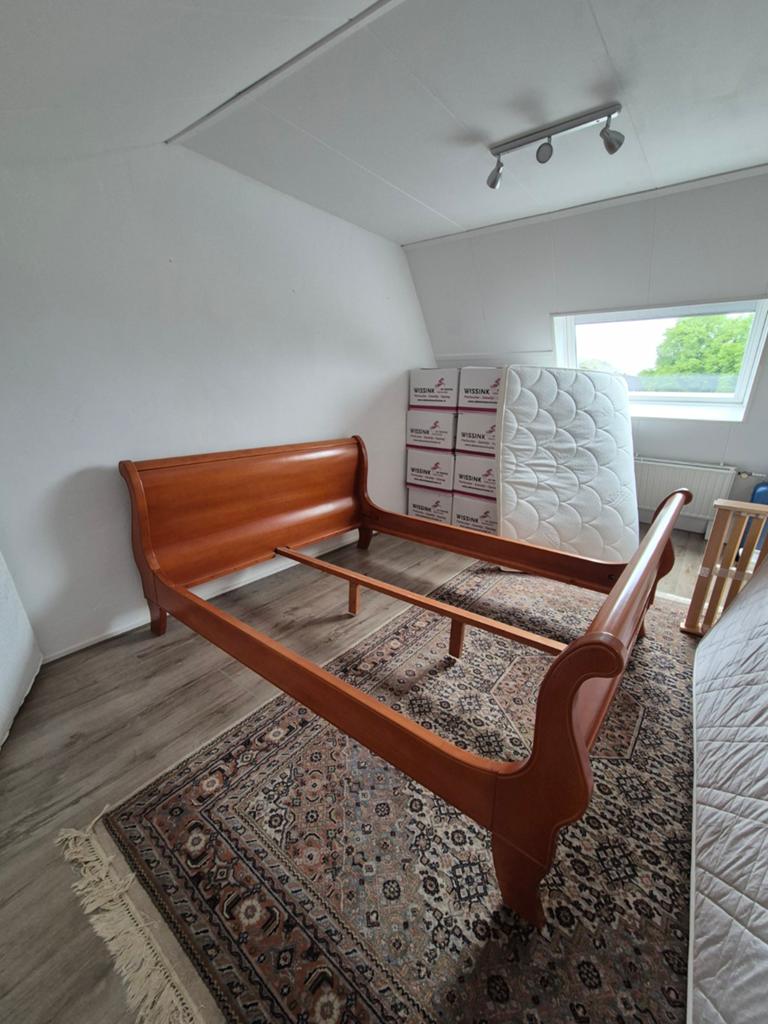 Mooi houten 2 persoons bed., Huis en Inrichting, Slaapkamer | Bedden, Ophalen, Gebruikt, Bruin, 210 cm