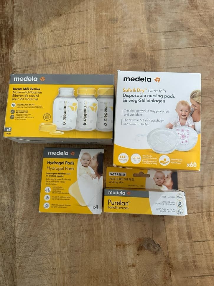 Medela Borstvoedingspakket: Pads, Crème, Flessen, Ophalen of Verzenden, Nieuw