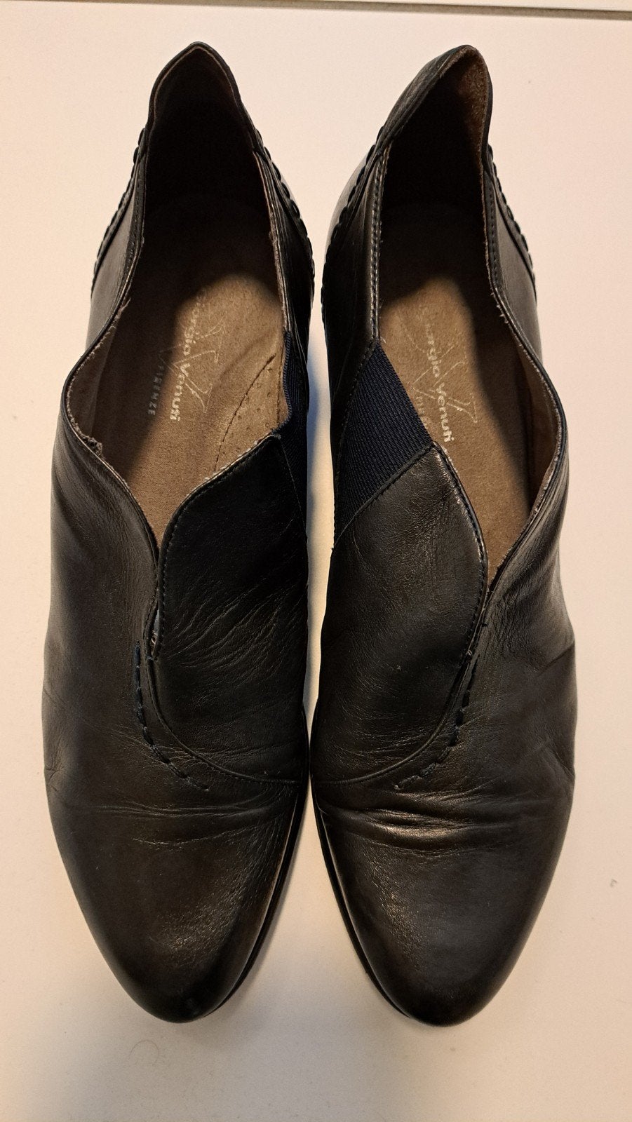 Donkerblauwe damesschoenen, mt. 41, Kleding | Dames, Schoenen met lage hakken, Blauw, Ophalen of Verzenden, Zo goed als nieuw