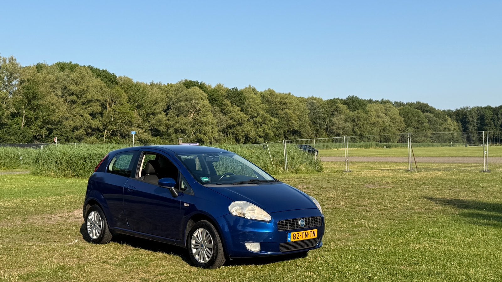 Fiat Punto 1.4 | Airco | Trekhaak | Nieuwe koppeling!, Voorwielaandrijving, 40 €/maand, 4 cilinders, Origineel Nederlands