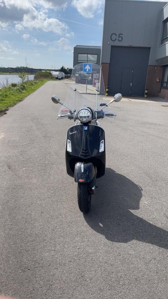Vespa gts 300 HPE 2020, Ophalen, Zo goed als nieuw, Benzine, Overige modellen