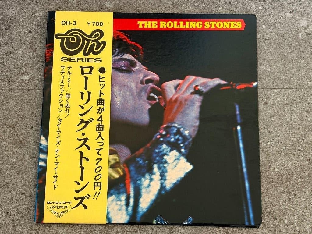 Rolling Stones 7" Tell Me / Paint it Black / Satisfaction /, Inclusief obi, Gebruikt, 7 inch, Ophalen of Verzenden