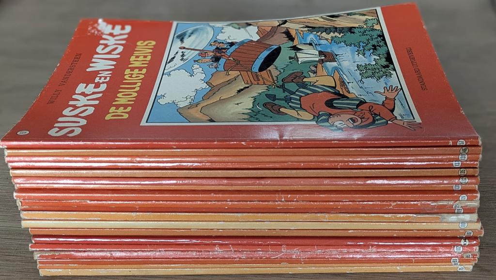 20 suske en wiske boeken herdrukken, Gelezen, Willy Vandersteen e.a., Ophalen of Verzenden, Meerdere stripboeken