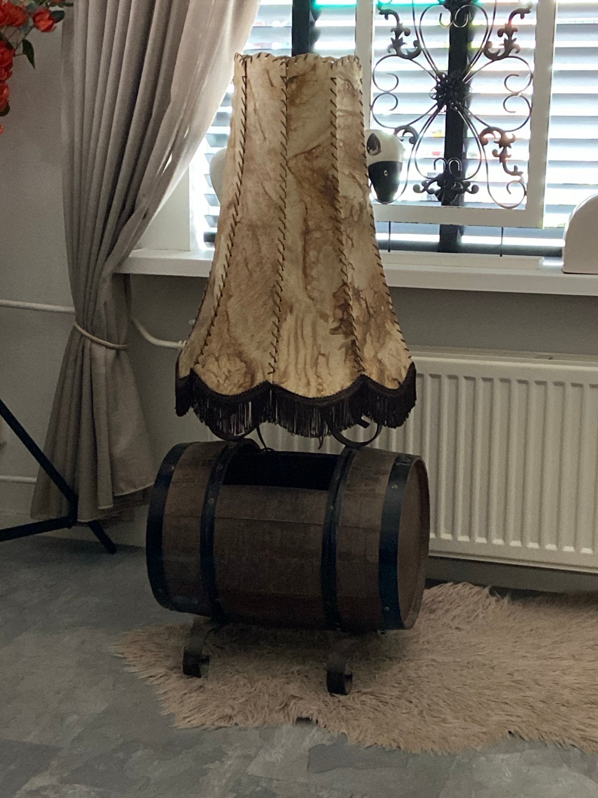 Unieke vintage lamp met houten vat onderstel, Ophalen, Overige merken, Gebruikt, Overige fittingen