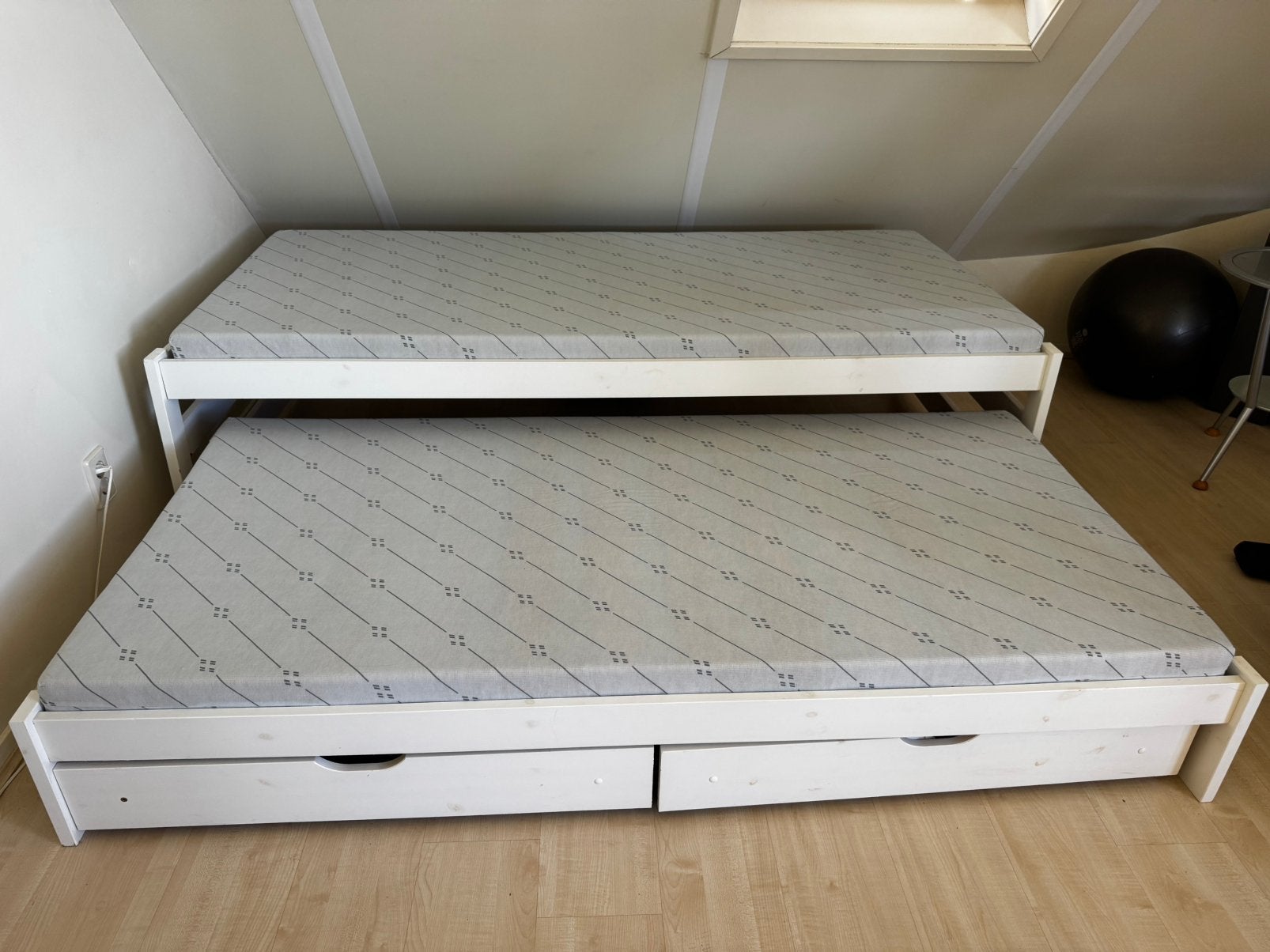 Onderschuifbed met 2 laden, Ophalen, Gebruikt, Eenpersoons, Wit