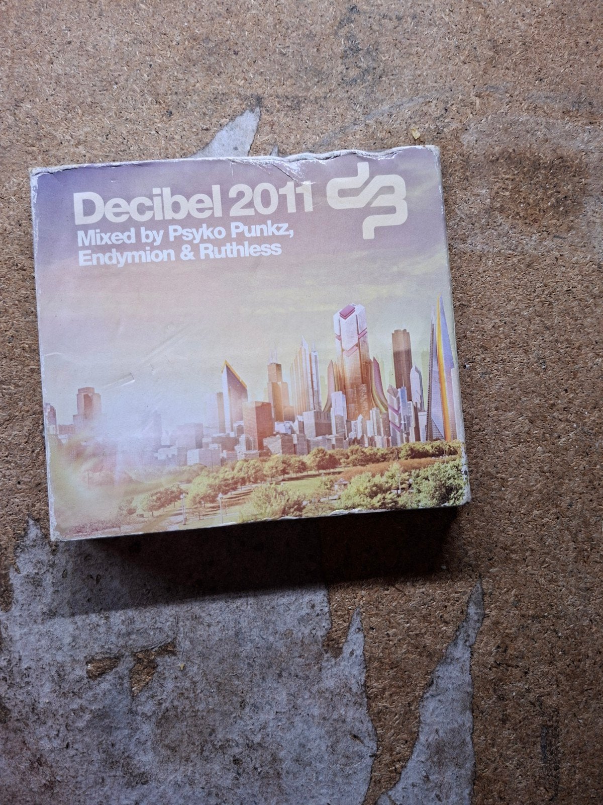 Decibel 2011 - Mixed by Psyko Punkz, Endymion & Ruthless, Ophalen of Verzenden, Gebruikt, Hardcore, Verzamelalbum