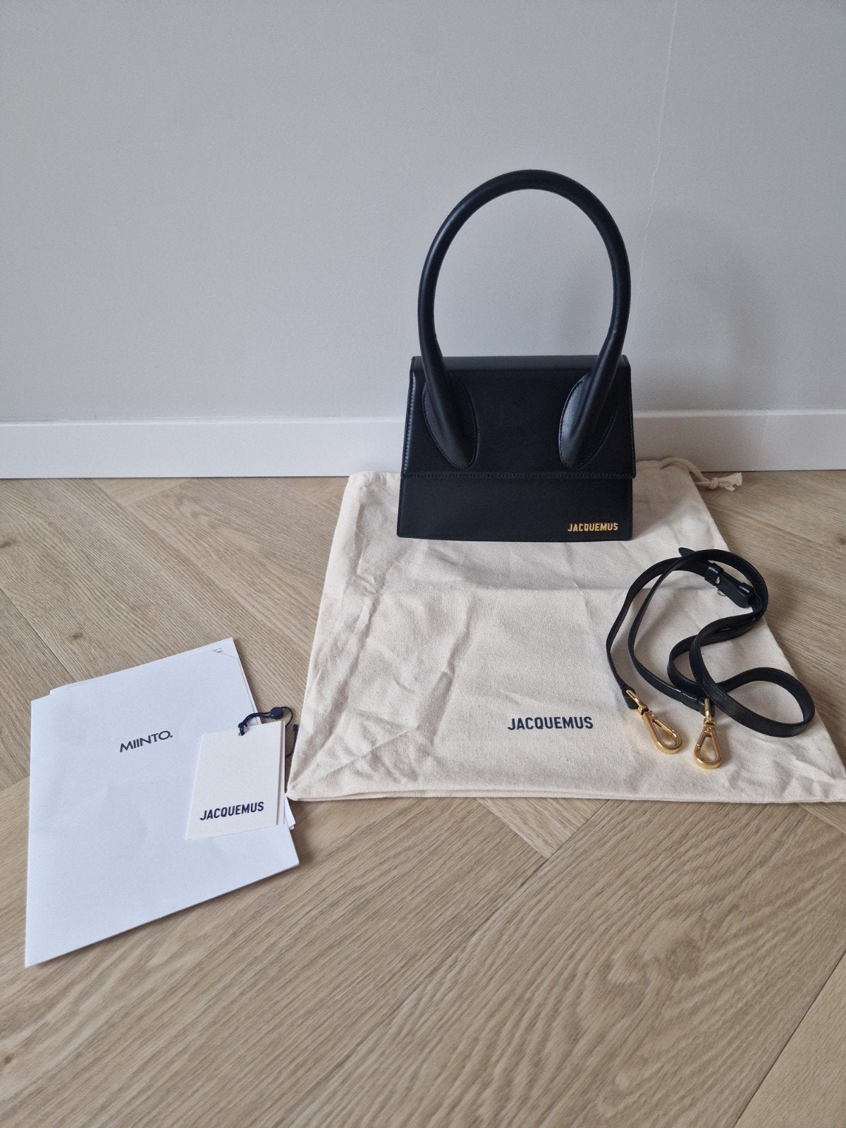 Jacquemus Le Grand Chiquito Zwart Leren Handtas, Sieraden, Tassen en Uiterlijk, Ophalen of Verzenden, Zo goed als nieuw, Zwart