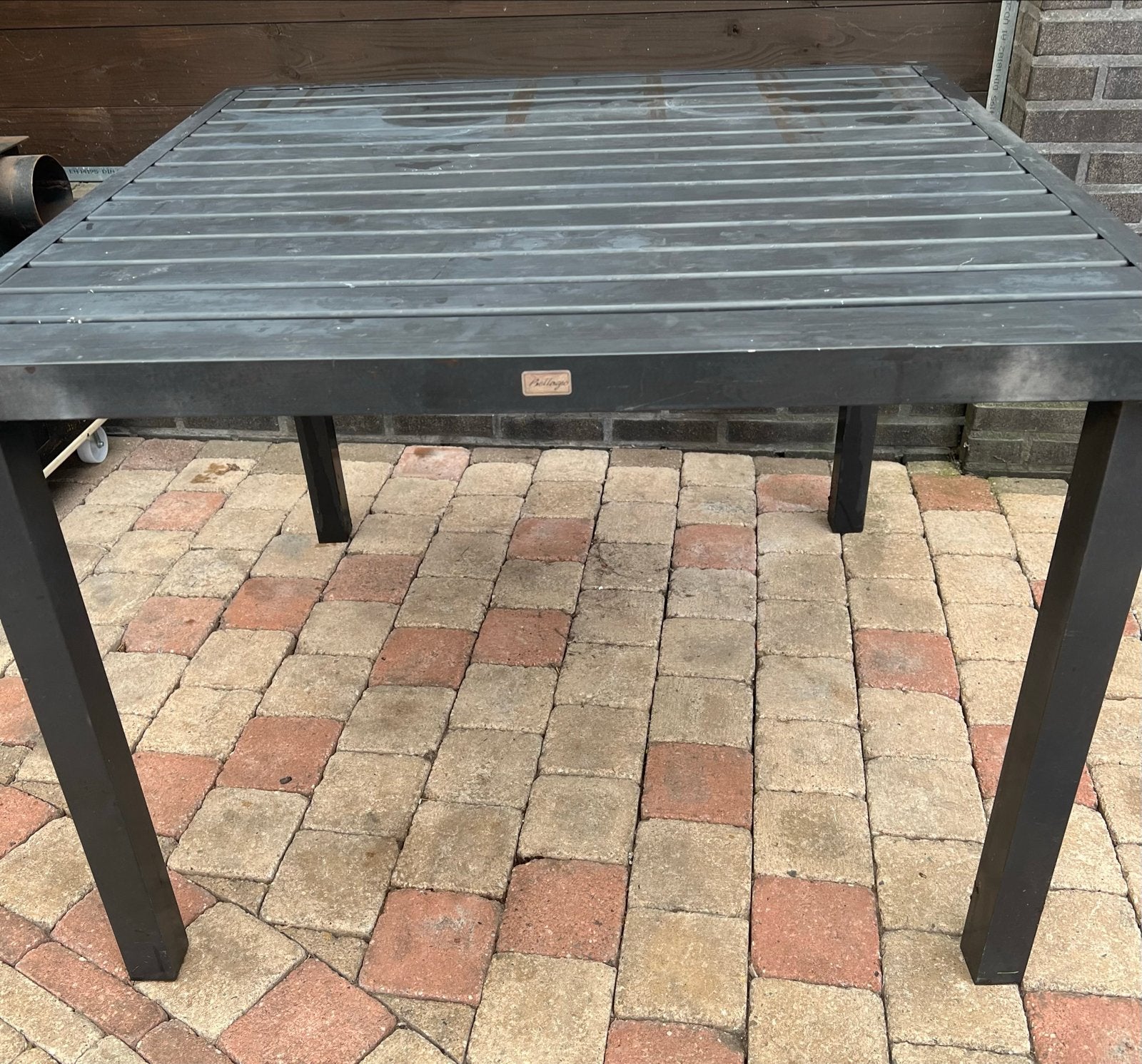 Bellagio Robuuste vierkante tuintafel -Aluminium, Ophalen, Gebruikt