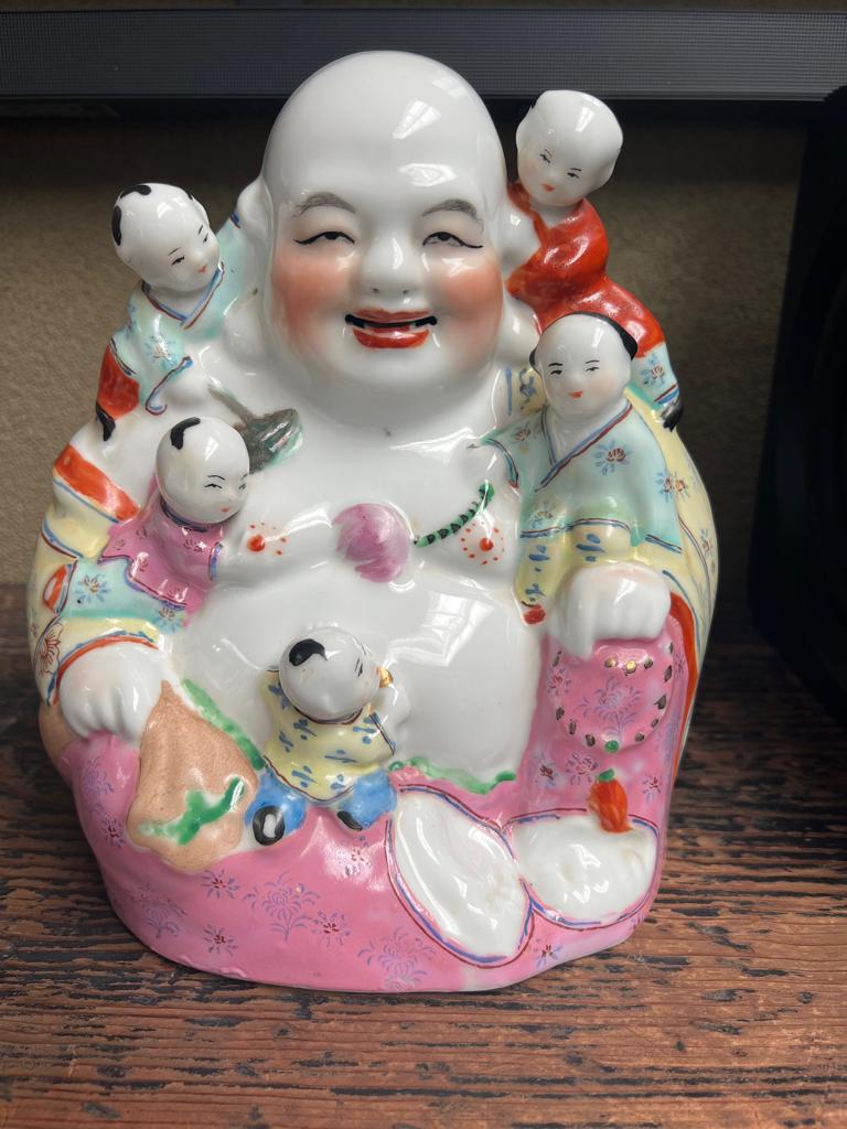 Chinees beeld porselein Hotei happy boeddha met 5 kinderen, Ophalen of Verzenden, Zo goed als nieuw, Mens