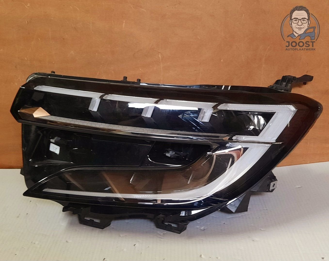 Koplamp links Matrix LED Renault Austral v.a 2022 260609504R, Gebruikt, -, Renault, Ophalen of Verzenden