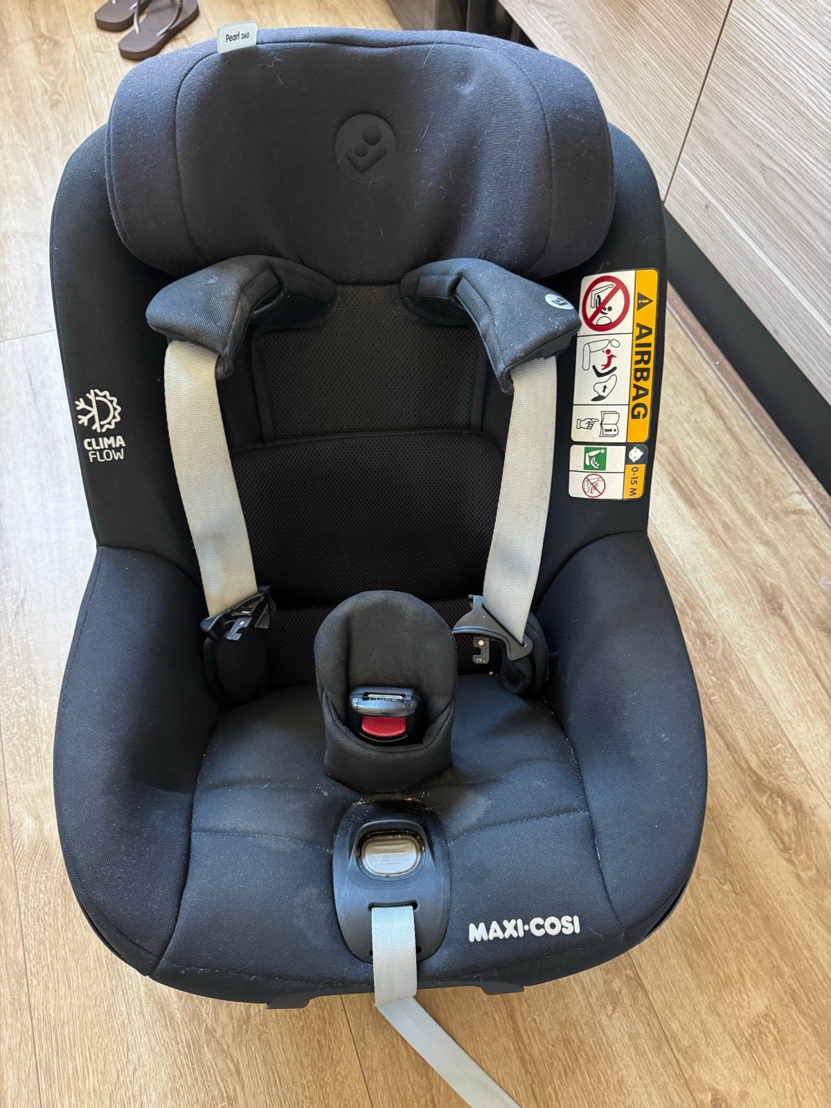 Maxi-Cosi Pearl 360 Autostoel met FamilyFix 360 Base, Ophalen, 0 t/m 18 kg, Verstelbare rugleuning, Zo goed als nieuw