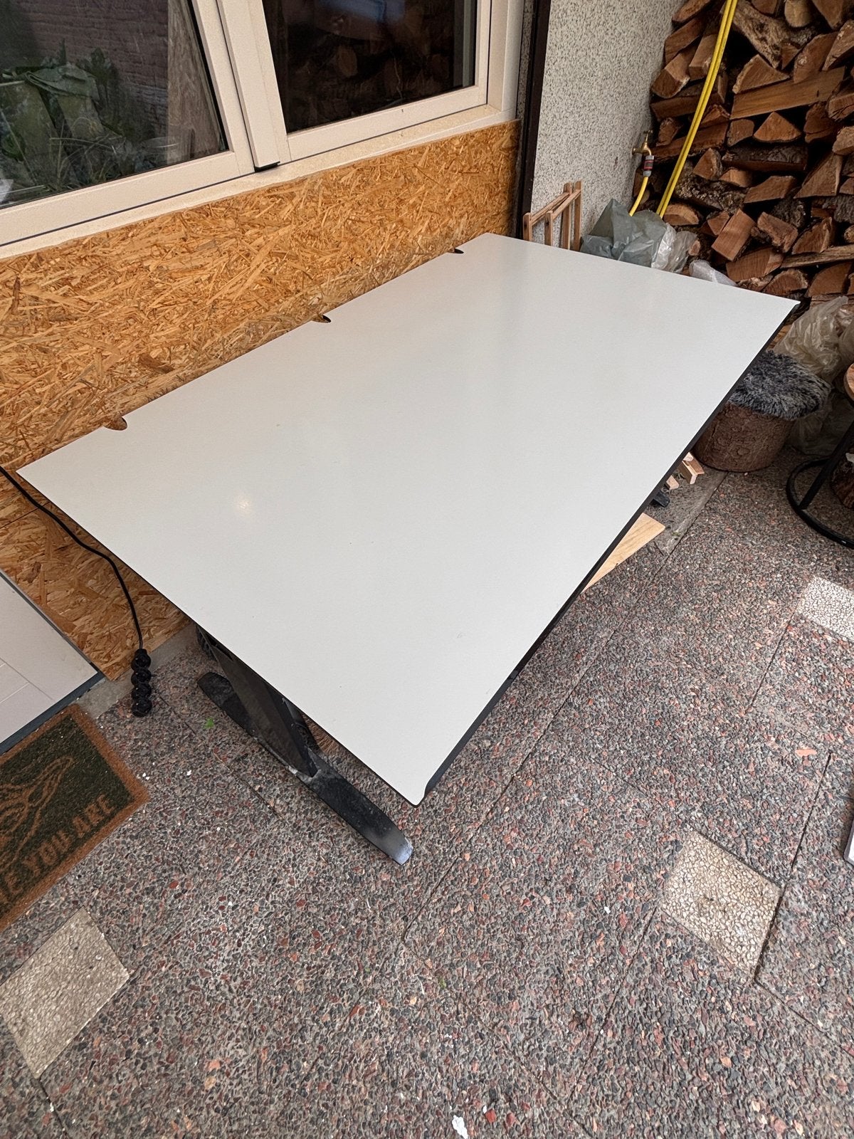 Degelijk Bureau 160x100cm - hoogte verstelbaar - WEG = WEG, Ophalen, In hoogte verstelbaar, Gebruikt, Wit