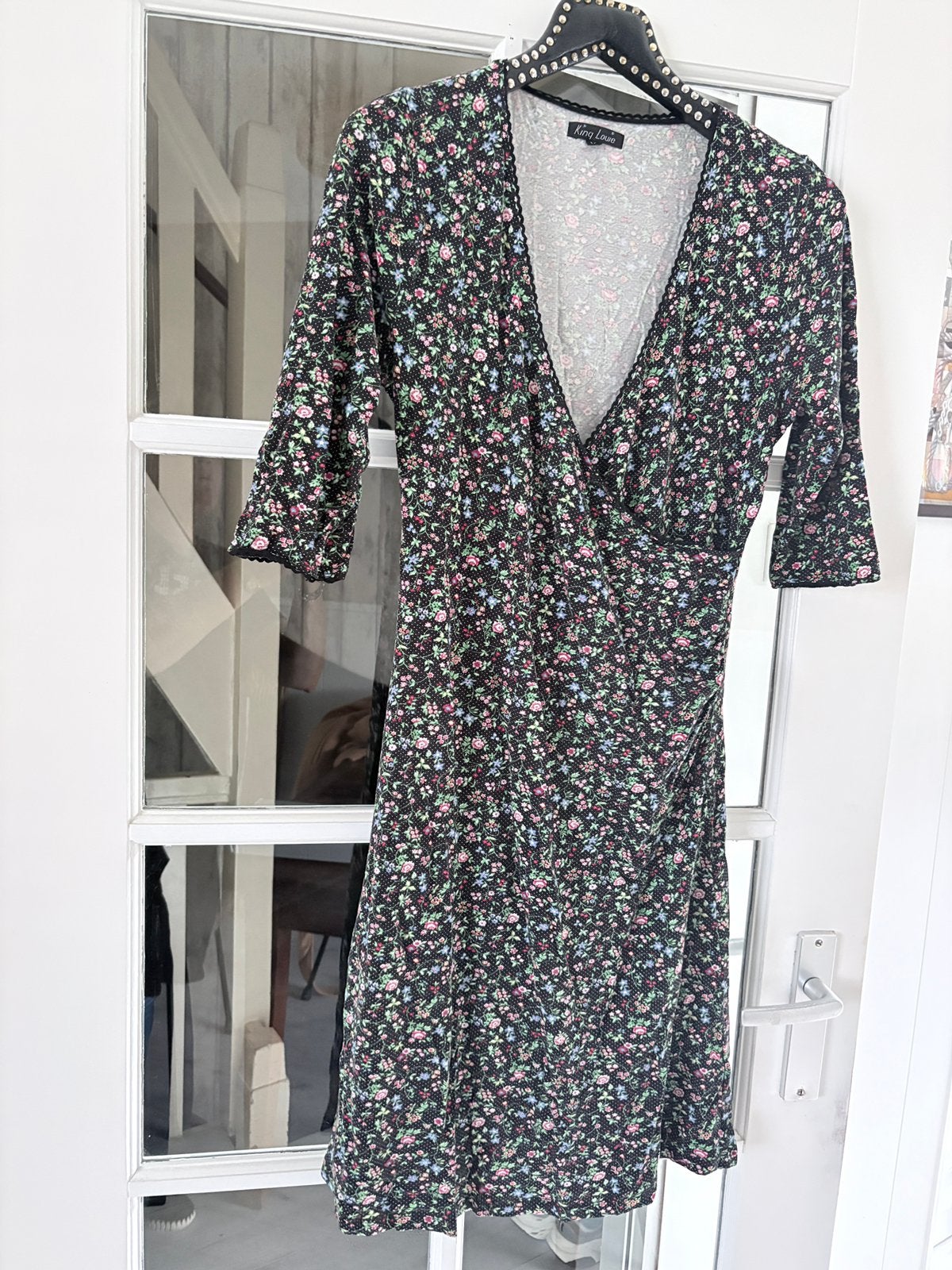 King Louie jurkje maat M., Kleding | Dames, Jurken, Zo goed als nieuw, Maat 38/40 (M), Zwart, Boven de knie, Ophalen of Verzenden