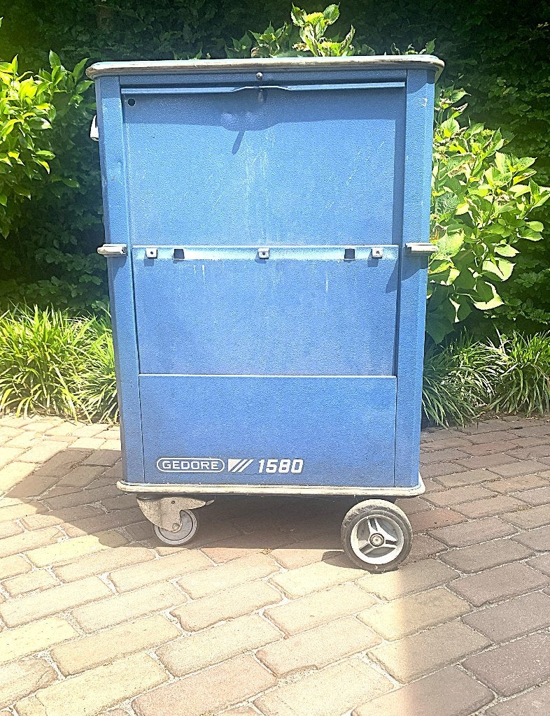 Gedore gereedschapswagen. Gereedschapskar, Ophalen, Gebruikt