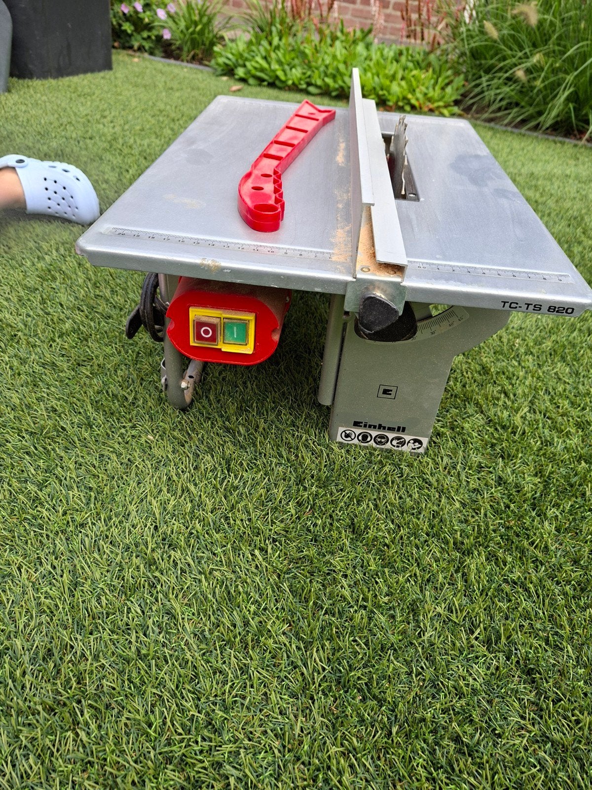 Einhell tafelzaag TC-TS 820 - Zo goed als nieuw, Doe-het-zelf en Verbouw, Gereedschap | Zaagmachines, Ophalen, Cirkelzaag, Zo goed als nieuw