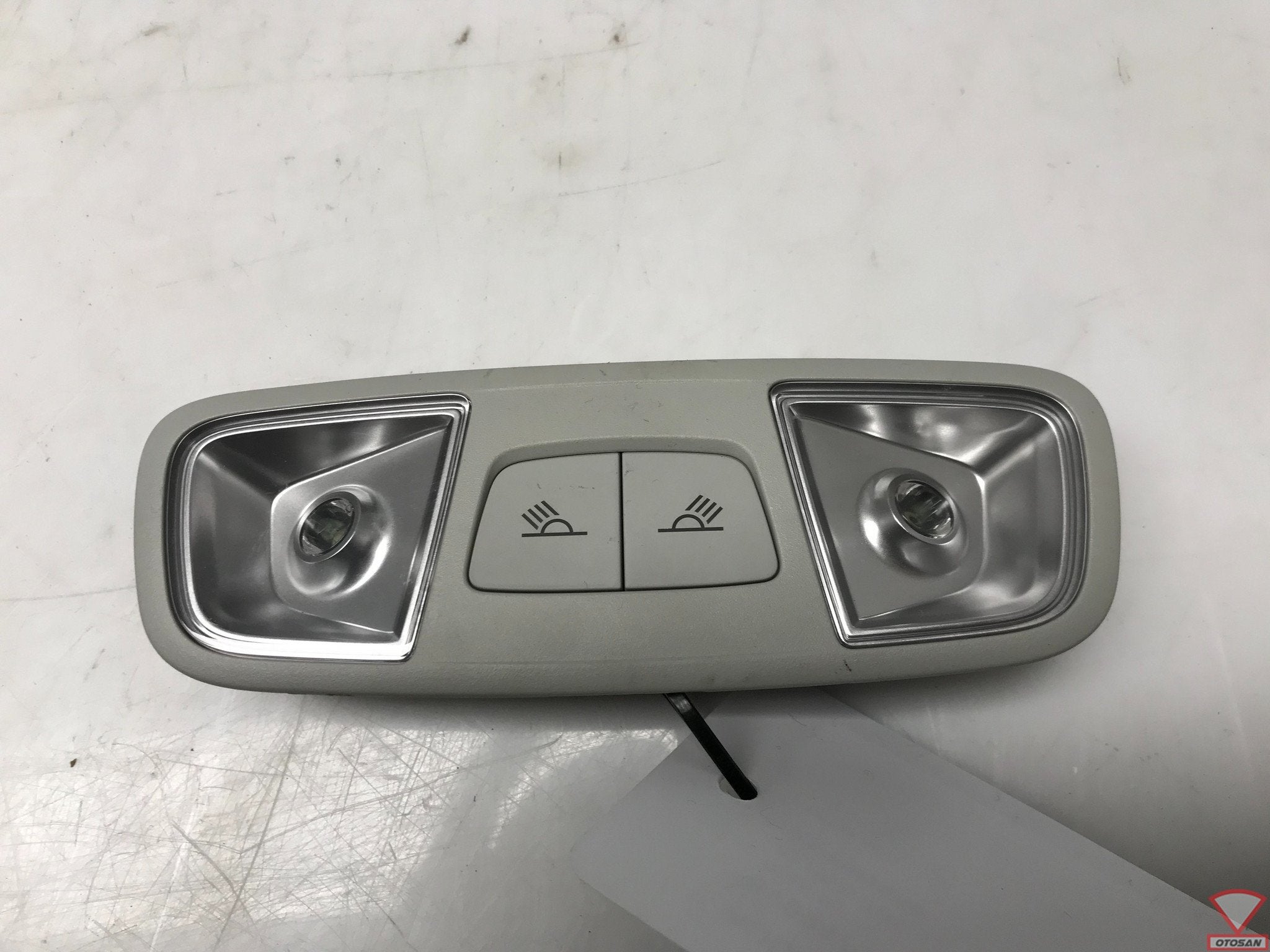 Audi A3 8V Binnenverlichting LED Achter Hemel 8V0947111A, Gebruikt, AUDI AG, Auto-Union-Strasse 1
85045  Ingolstadt, DE, Kundenbetreuung@audi.de