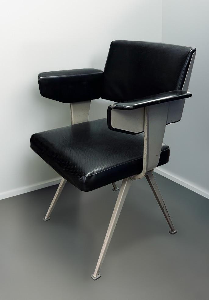 Resort design stoel Friso Kramer Ahrend de Cirkel Zwart leer, Ophalen, Gebruikt, Zwart, Vintage 60s 70s industrieel design