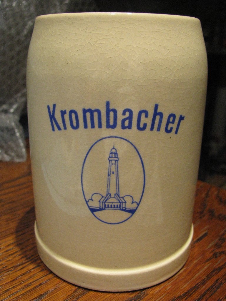Oude bierbeker Krombacher  Duits met Vuurtoren, Verzamelen, Biermerken, Ophalen of Verzenden, Zo goed als nieuw, Pul(len), Overige merken