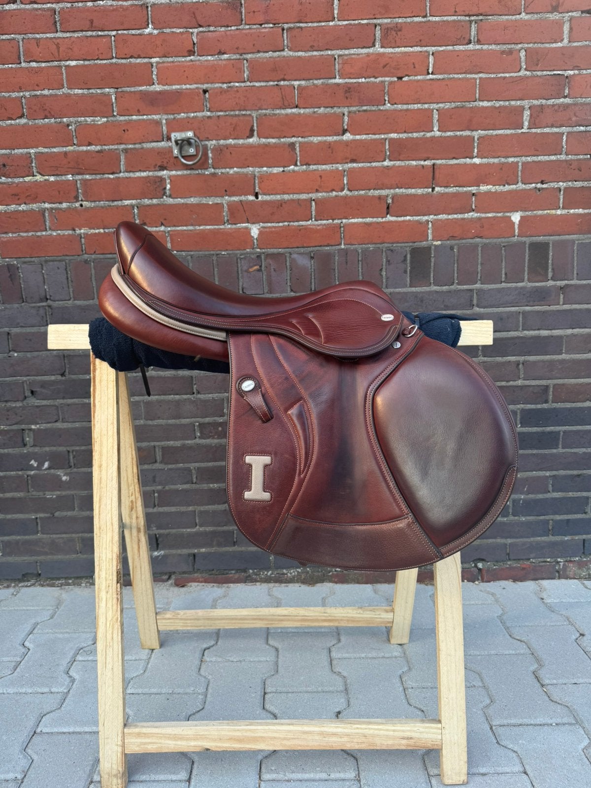 Ikonic elite springzadel, Dieren en Toebehoren, Paarden en Pony's | Zadels, Zo goed als nieuw, Springen, Ophalen of Verzenden