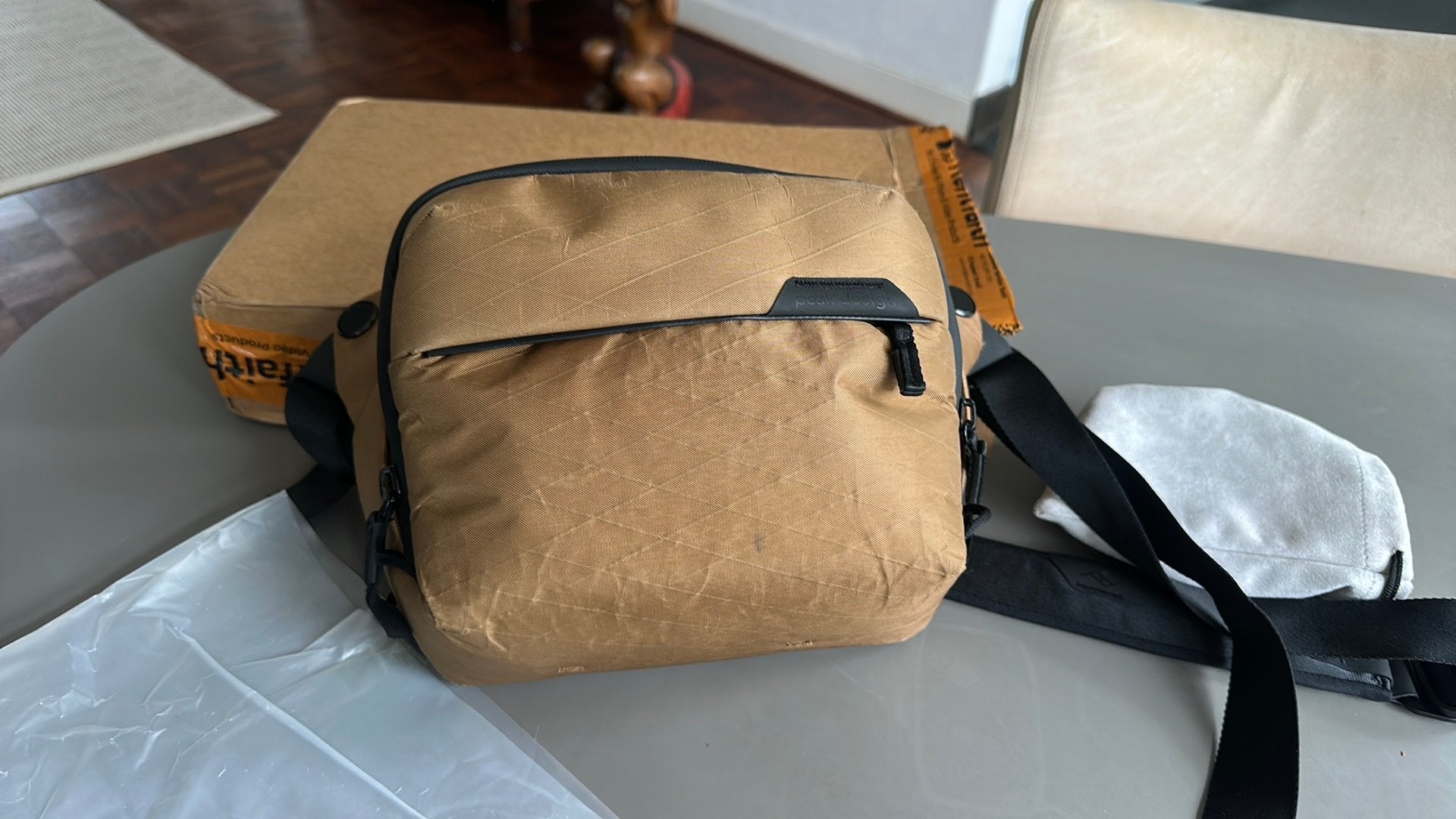 Peak design 3 liter camera sling tas, Goud, Gebruikt, Ophalen of Verzenden, Schoudertas