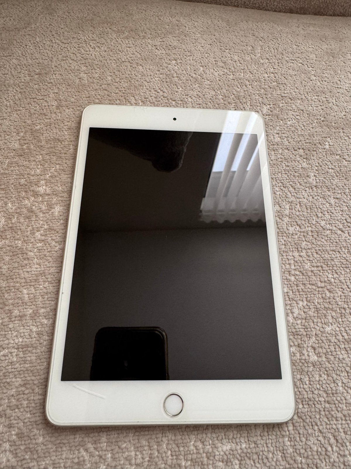 Foto 5 van Apple iPad Mini 5 7,9 inch 256GB + 4G (ZO GOED ALS NIEUW)
