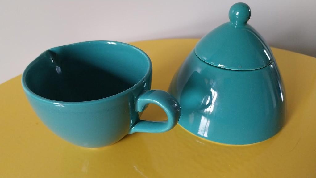 Suiker en melk setje groen, Huis en Inrichting, Keuken | Servies, Ophalen, Zo goed als nieuw, Overige stijlen, Overige typen