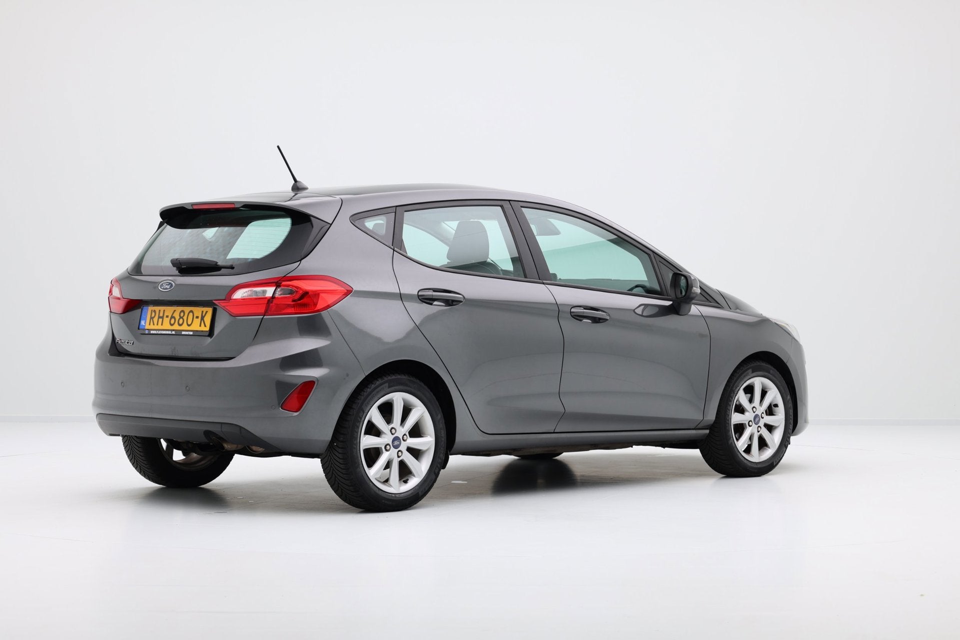 Foto 3 van Ford Fiesta 1.1 Trend 5-deurs Airco|PDC|LMV