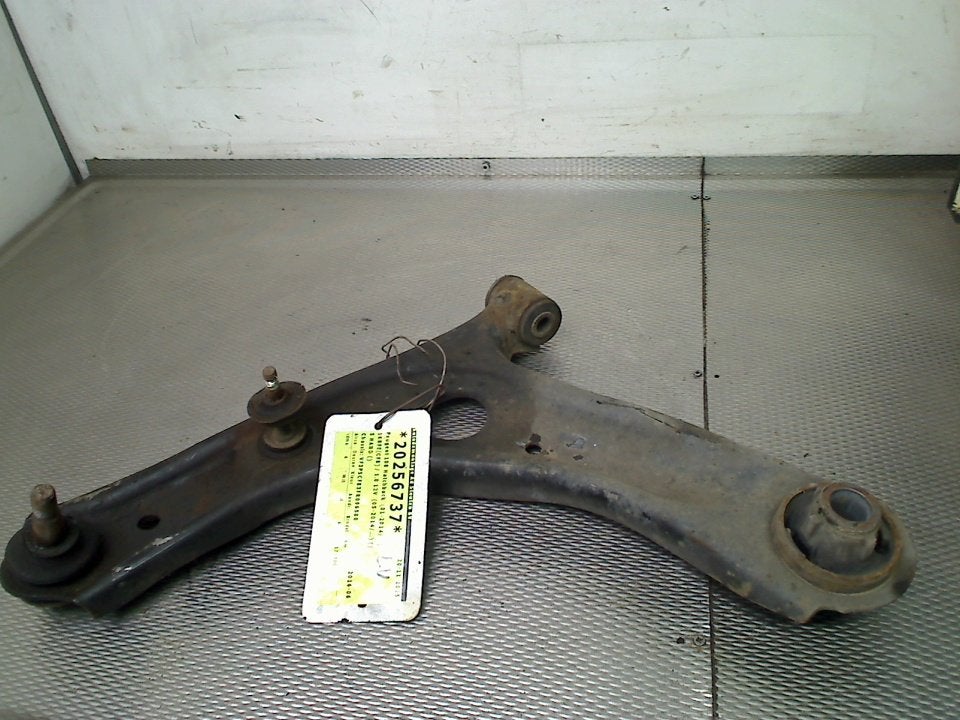 Draagarm Links Voor Peugeot 108 (2014-05/..), Kontakt-peugeot@peugeot.com, Gebruikt, Peugeot Deutschland GmbH, Bahnhofsplatz, Rüsselsheim 65423, , Duitsland