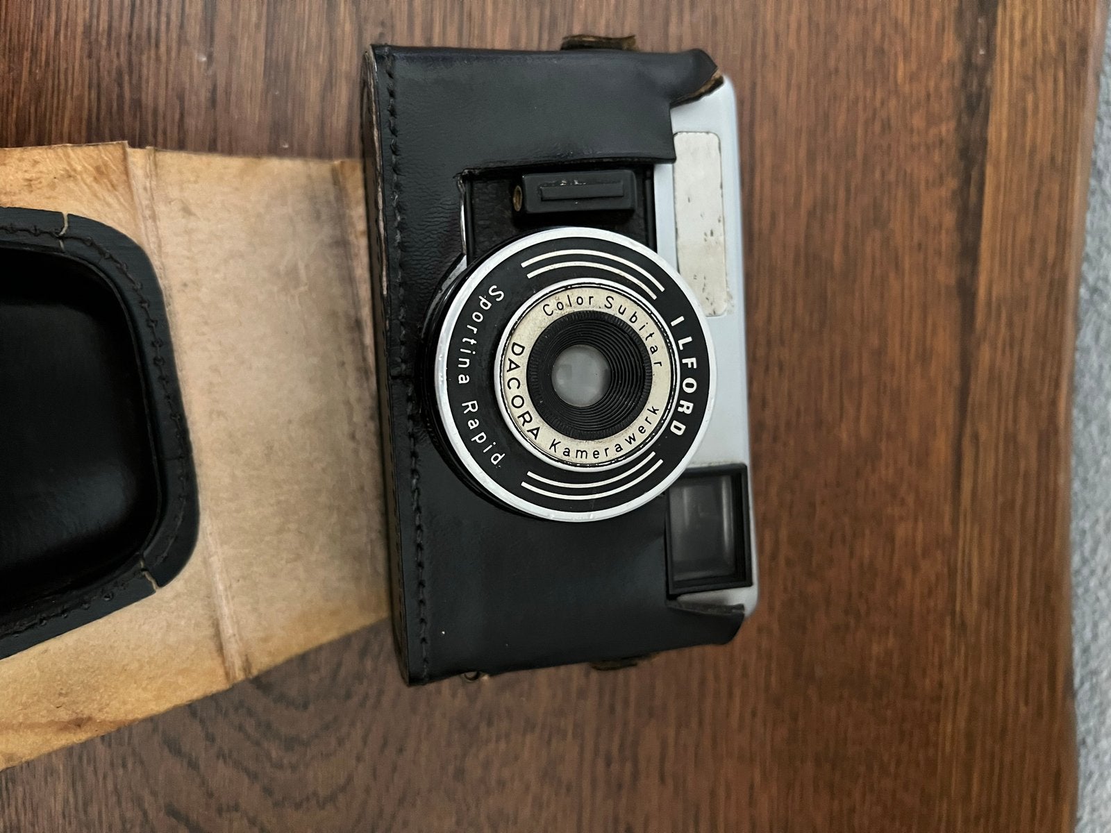 Vintage Ilford Sporti Rapid camera met leren hoes, Ophalen of Verzenden, Gebruikt, Compact, Overige Merken