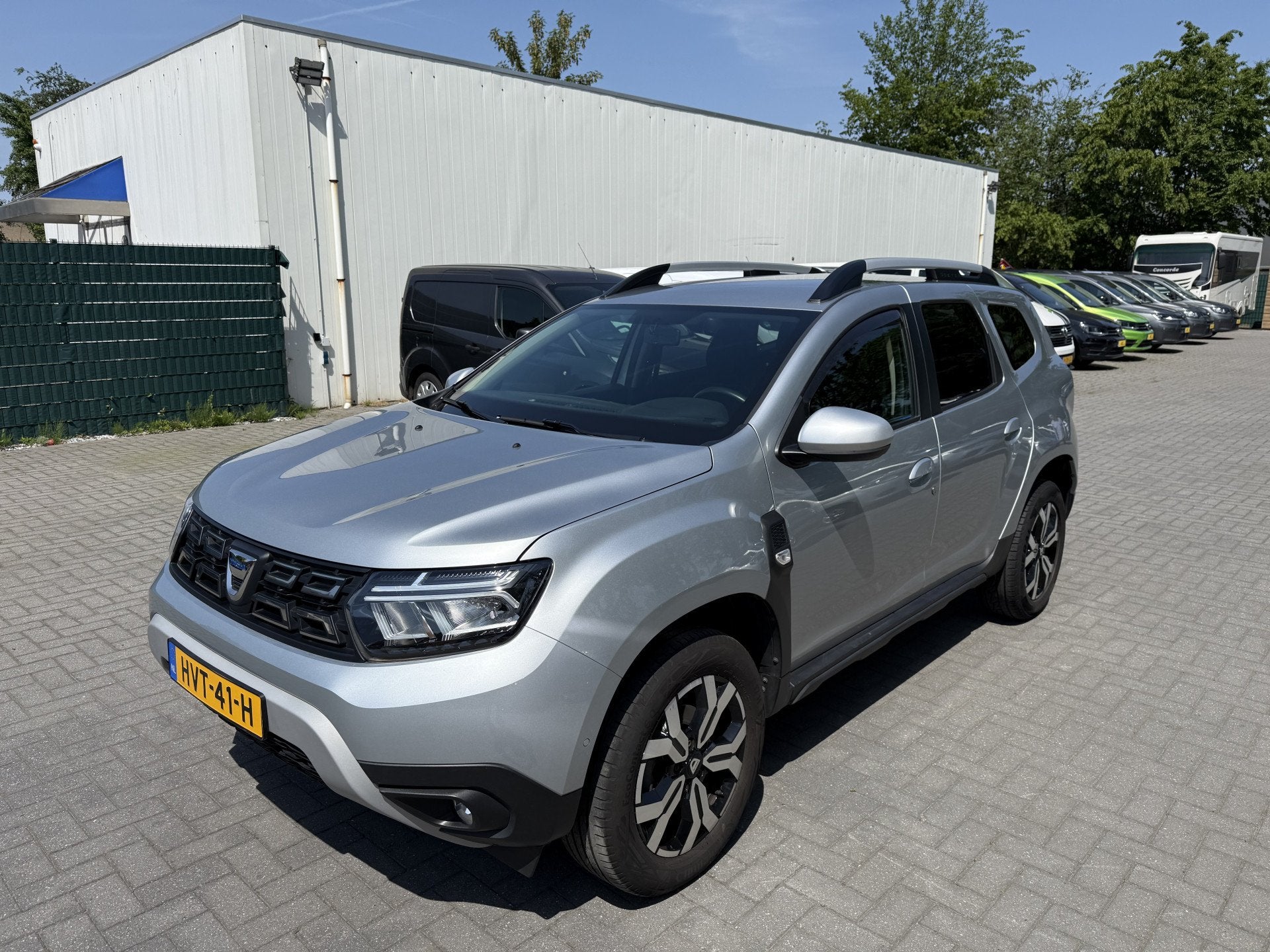 Dacia Duster 1.3 TCe 150pk Prestige AUTOMAAT (bj 2022), Auto's, Dealer onderhouden, Gebruikt, Euro 6, 4 cilinders