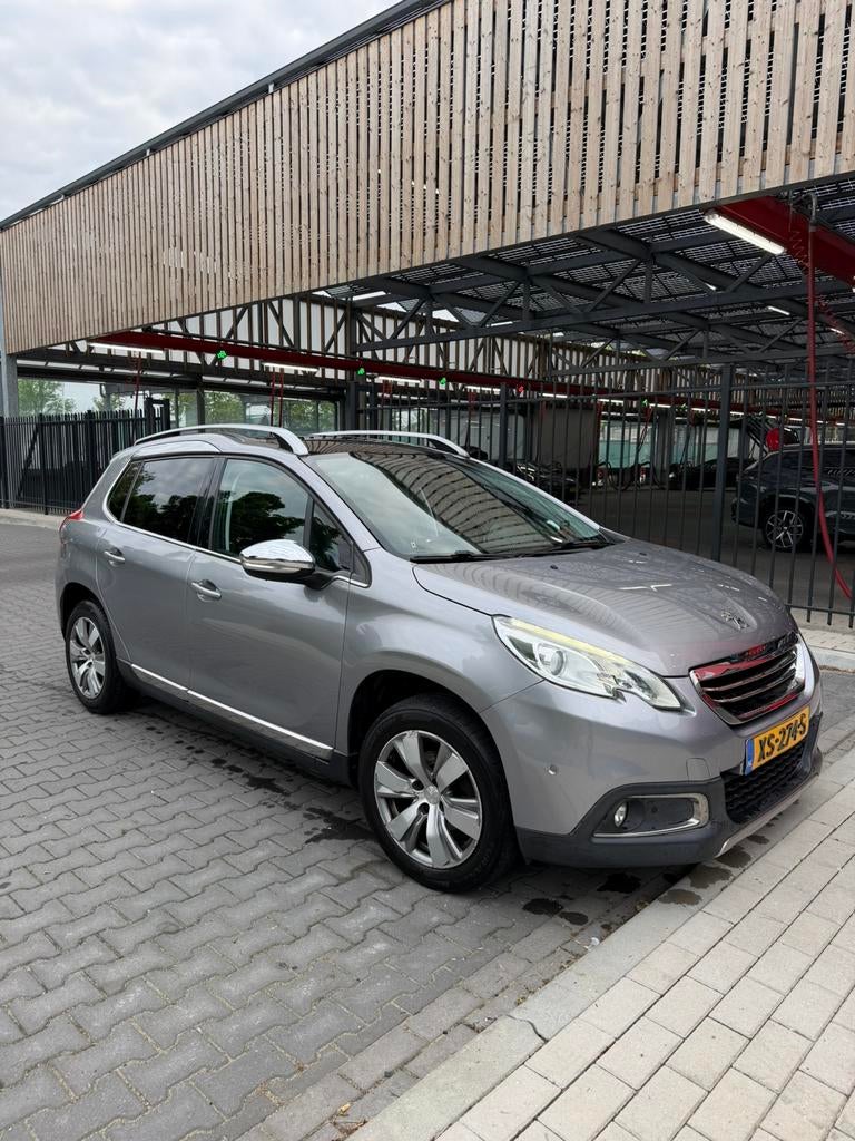 Peugeot 2008 2015 | CarPlay | PDC | Nieuwe Distributieriem, Auto's, Peugeot, Voorwielaandrijving, 40 €/maand, 1199 cc, Leder en Stof