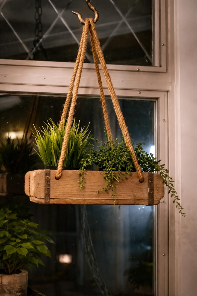 Hangende steenmal, oude steenmal | Gegrepen, Hout, Gegrepen.com@outlook.com, Gegrepen.com, Nieuw
