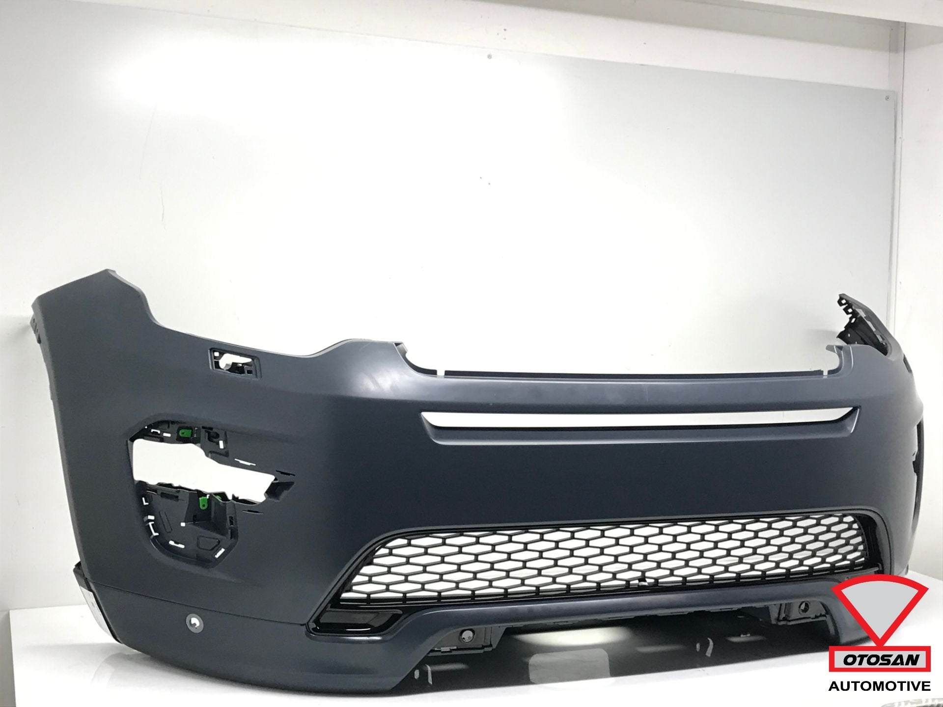 Land Rover Discovery 4 L550 Dynamic Voorbumper Bumper 4xPDC, Abbey Road, Whitley 1
CV3 4LF  Coventry, Bumper, Jaguar Land Rover Limited