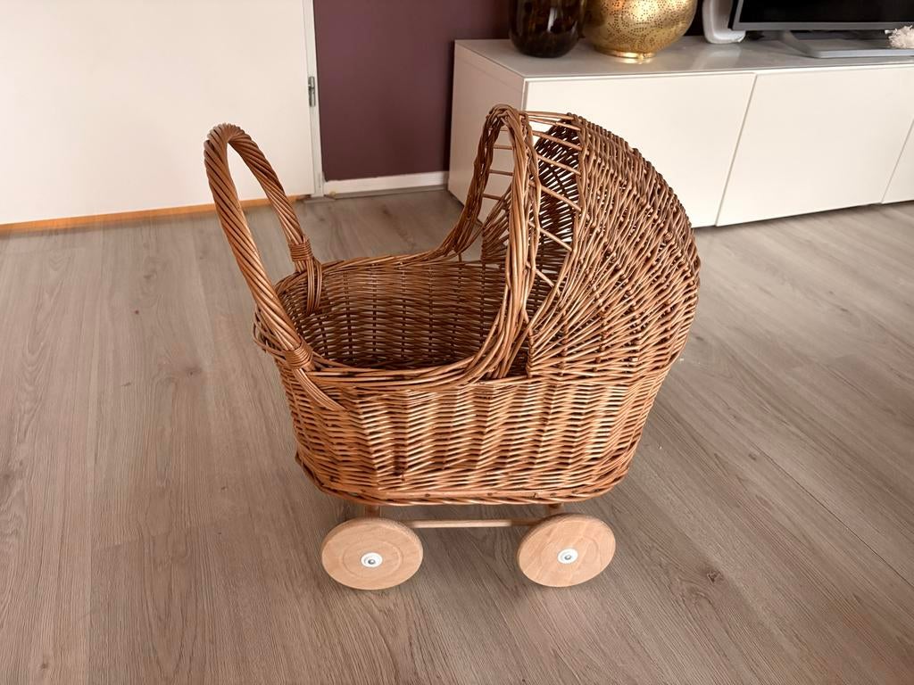 Rotan poppenwagen Dille & Kamille, Kinderen en Baby's, Ophalen, Zo goed als nieuw, Jongen of Meisje
