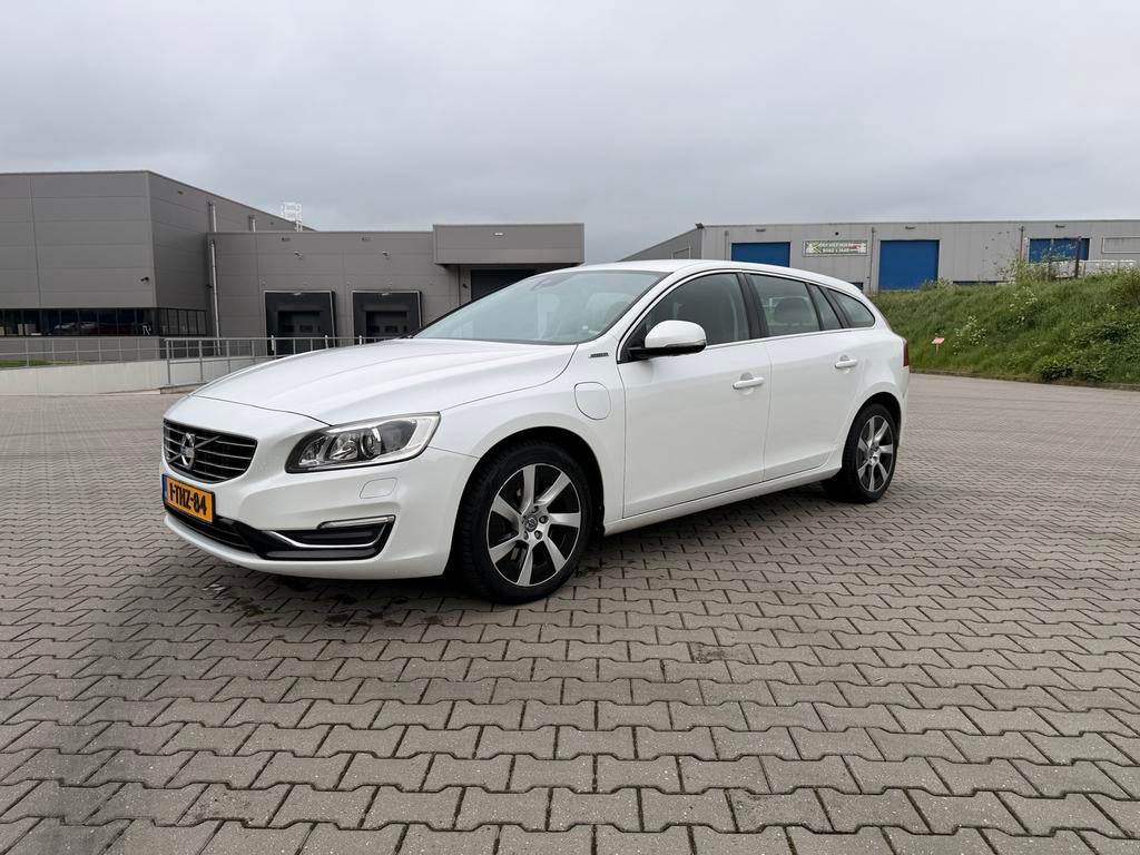 Volvo V60 2.4 D6 Plug-in Hybrid Summum 2014, Auto's, Volvo, Particulier, V60, Hybride Elektrisch/Diesel, Plug-in hybride, A, Stationwagon