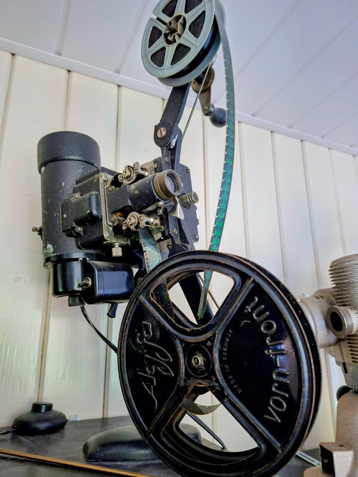 te koop: 16mm filmprojector uit de vroege jaren 30 Bell & Ho, Ophalen of Verzenden, Voor 1940, Filmcamera