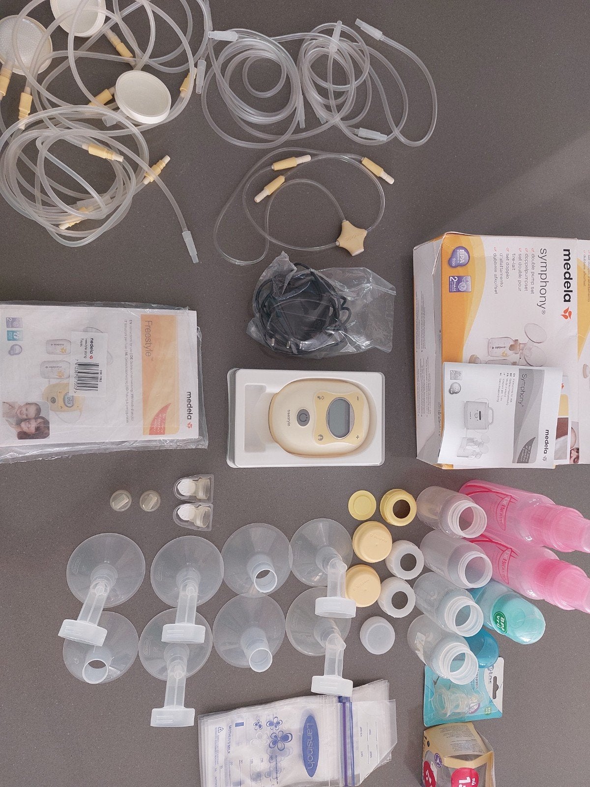 Medela Freestyle dubbele  Borstkolf + Accessoires, Gebruikt, Draadloos, Medela, Borstkolf