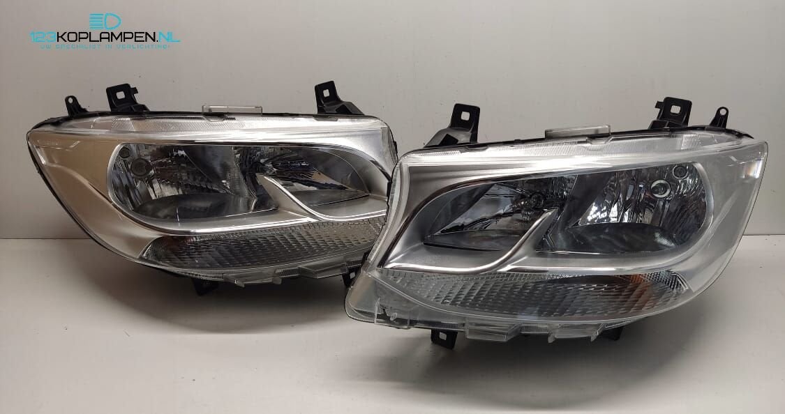 Mercedes Sprinter W910 907 koplamp links /rechts, Gebruikt, -, Ophalen of Verzenden, -