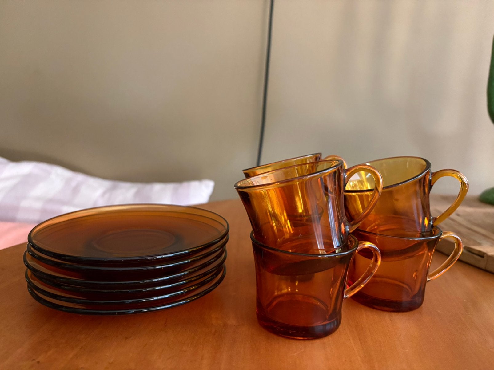 Duralex amber kop en schotels / jaren 70/retro, Ophalen of Verzenden