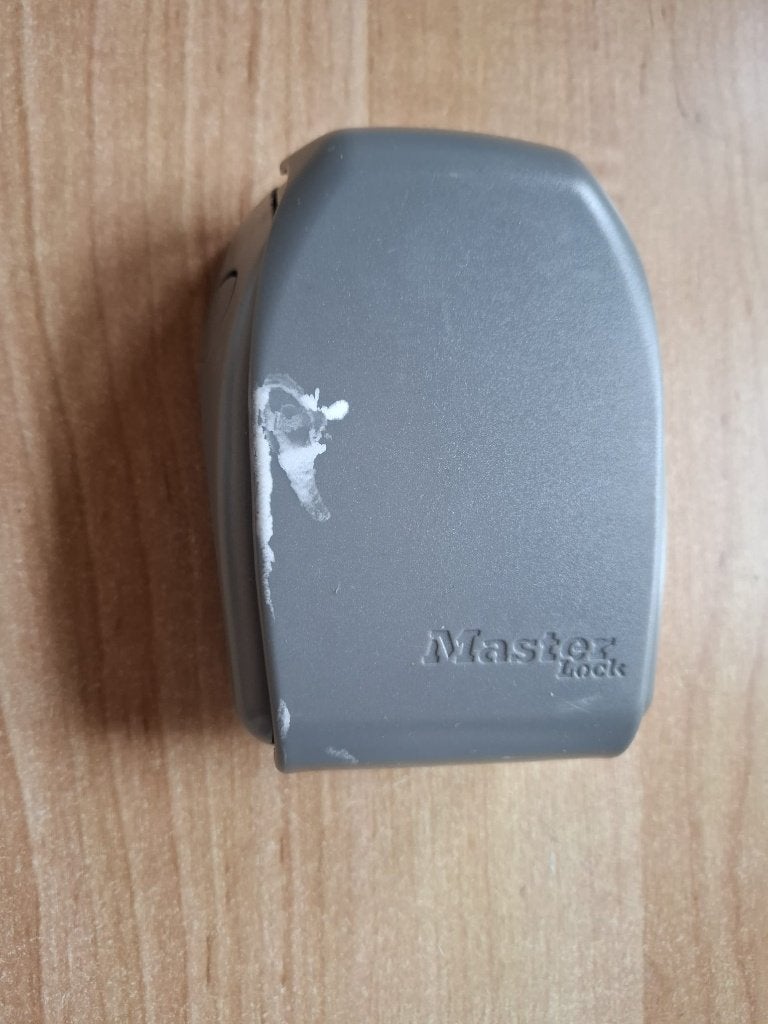 Masterlock Sleutelkluis 5415EURD 13x10.5x4.3 cm voor buiten, Ophalen of Verzenden, Zo goed als nieuw, Overige materialen, Slot