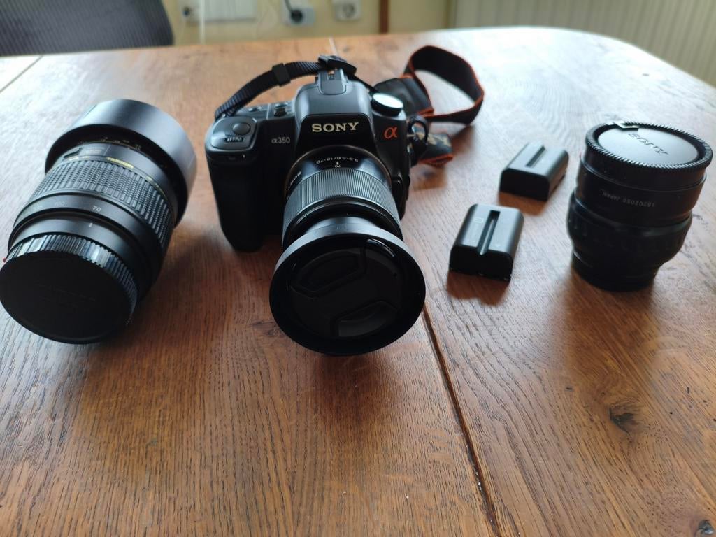 Sony Alpha A350 Spiegelreflexcamera met 2 lenzen en tas, Audio, Tv en Foto, Fotocamera's Digitaal, Ophalen, Gebruikt, Spiegelreflex