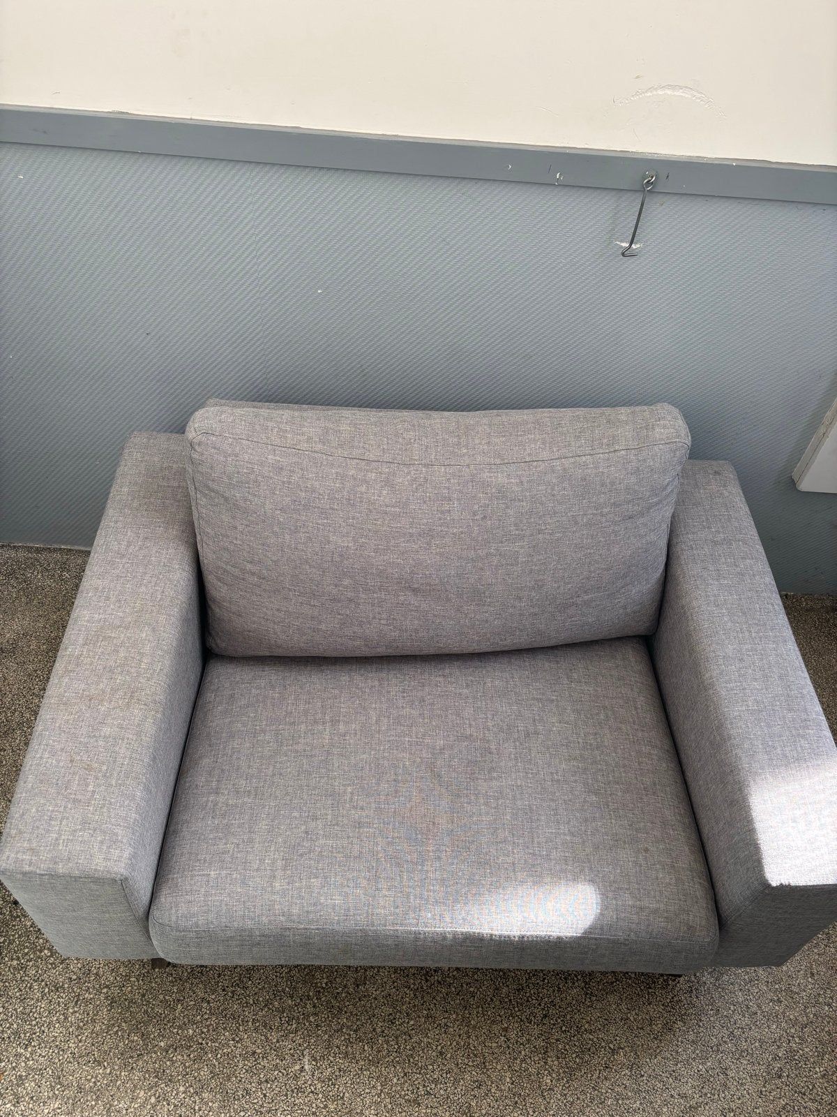 Grijze fauteuil / loveseat, Ophalen, Gebruikt, Eenpersoons, 75 tot 100 cm