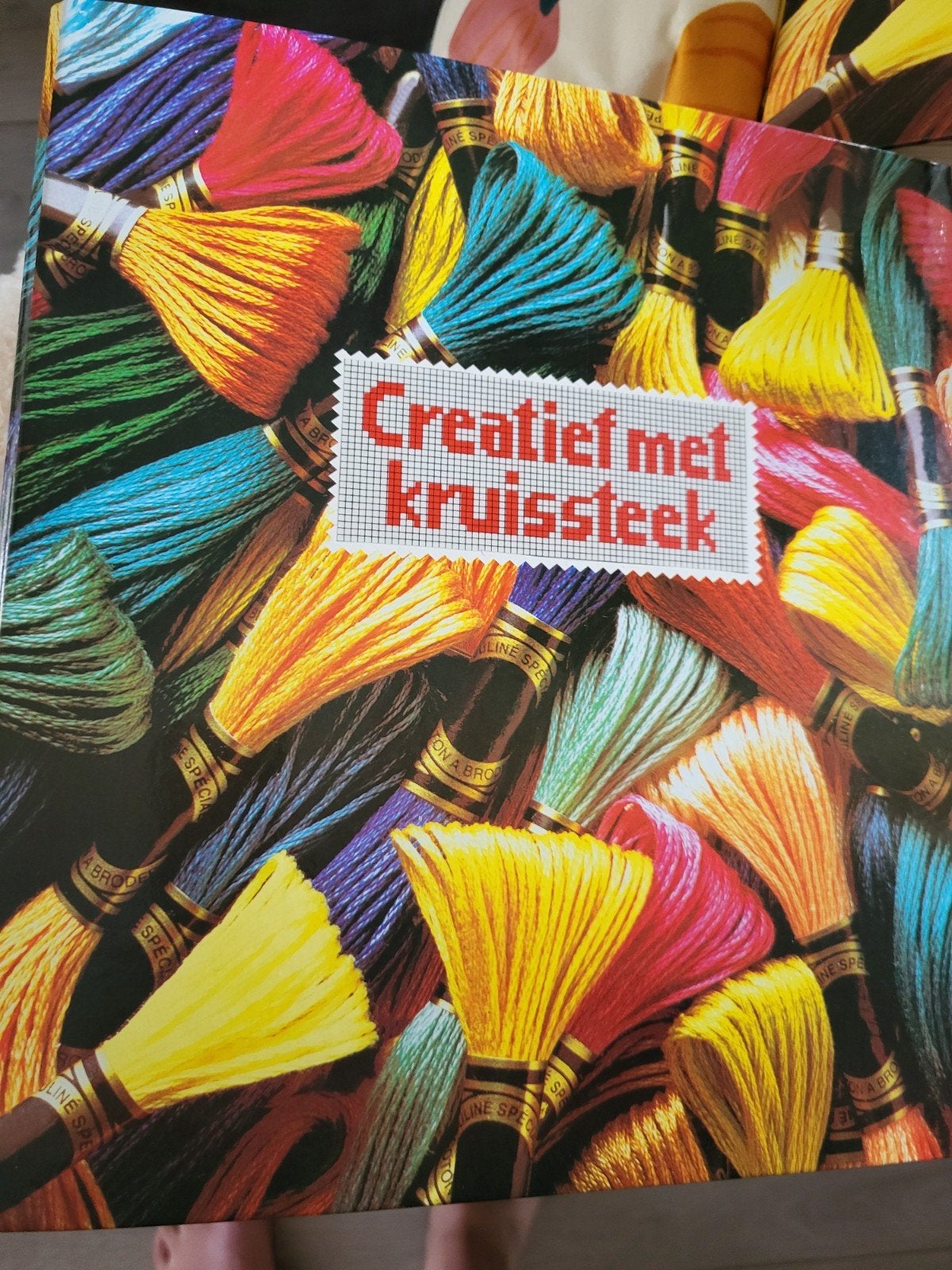 Creatief met borduren - 3 mappen vol ideeën en tips, Ophalen of Verzenden