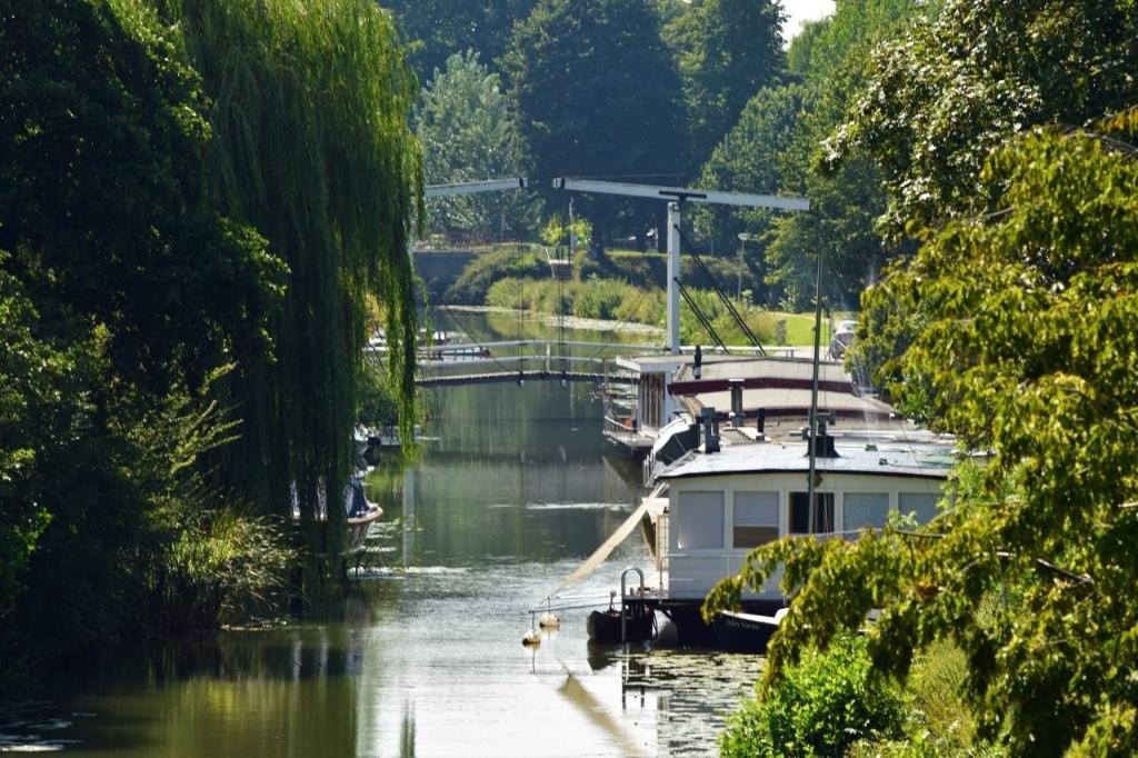 UNIEKE LIGPLAATS VOOR WOONARK TER OVERNAME, Verkoop zonder makelaar, Zuid-Holland