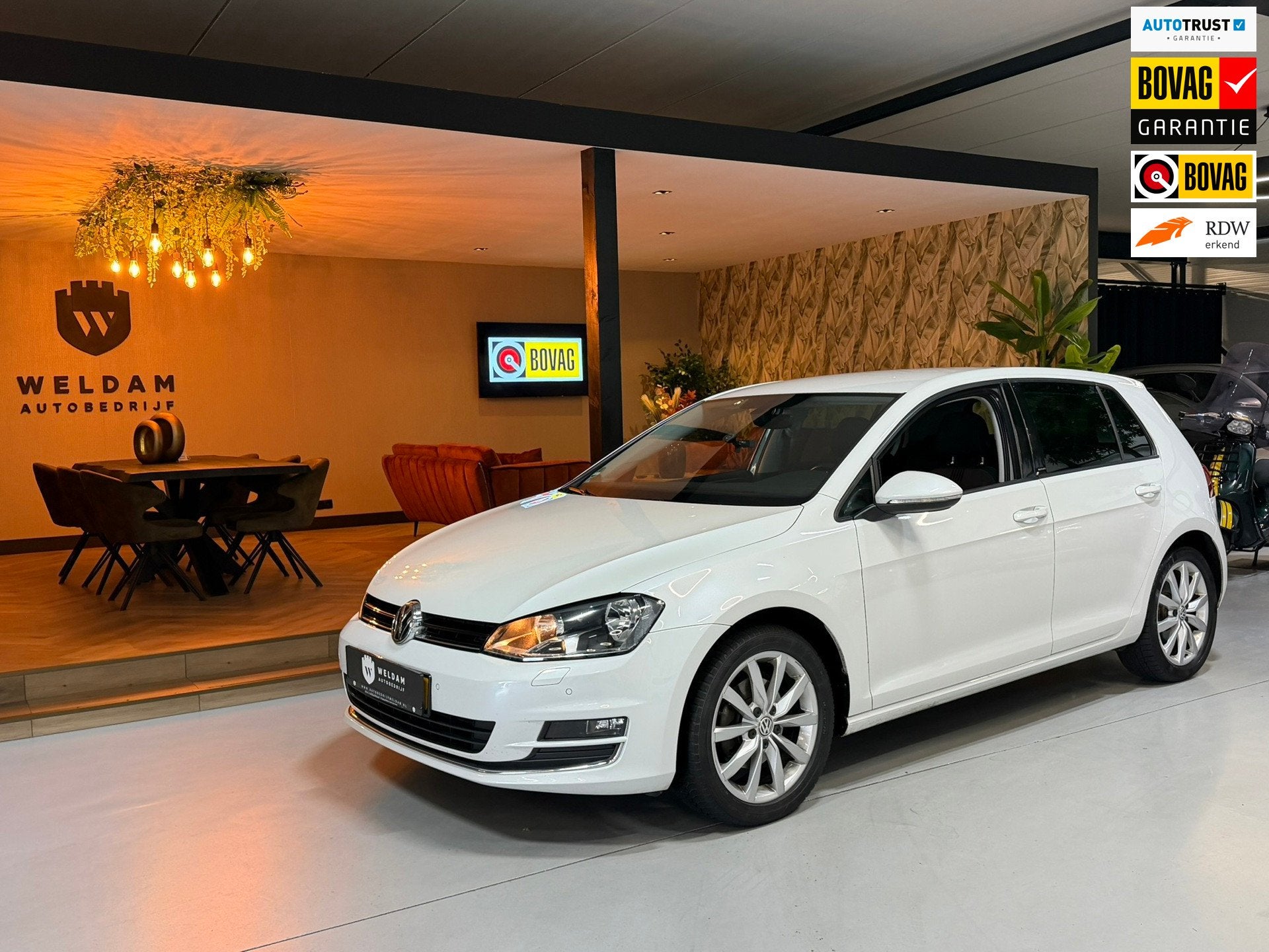 Volkswagen Golf 1.4 TSI Comfortline Business Cup Stoelverwar, Auto's, Dealer onderhouden, Gebruikt, 4 cilinders, Met garantie (alle)