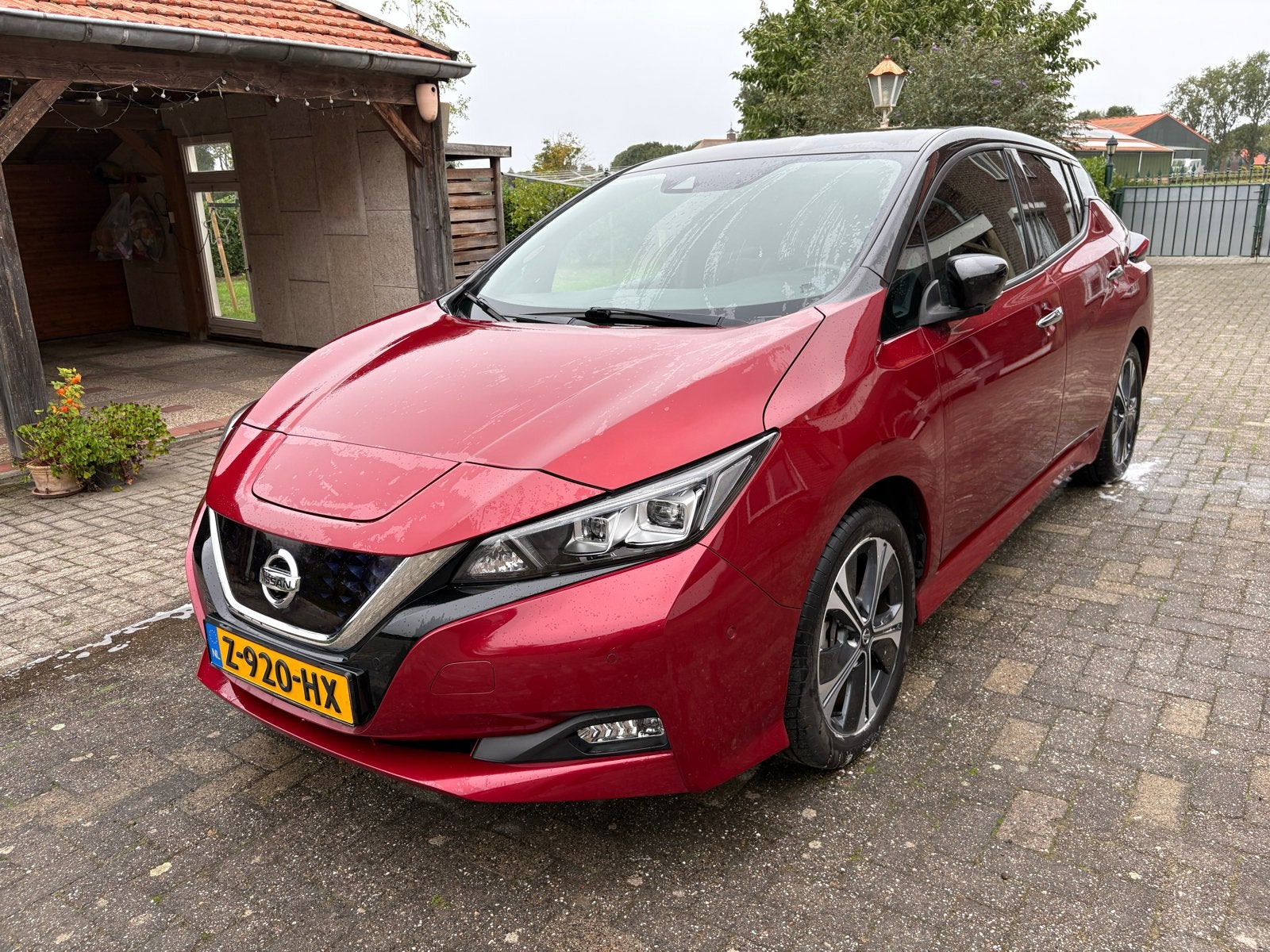 Nissan Leaf 40kwh. Weinig kilometers., Auto's, Zwart, 33 min, 420 min, Vierwielaandrijving