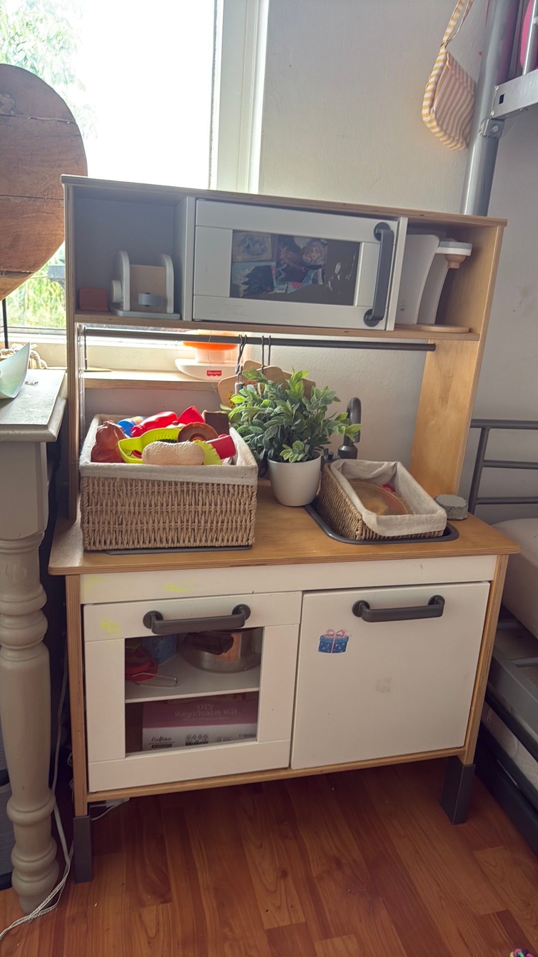 Ikea keukentje met veel spulletjes., Ophalen, Zo goed als nieuw
