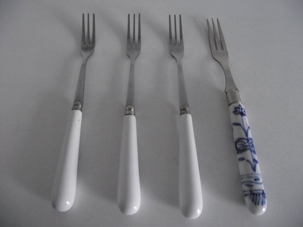 4 st RVS keramiek vorkje 15 cm 3 wit 1 Delftsblauw ook p st, Ophalen of Verzenden