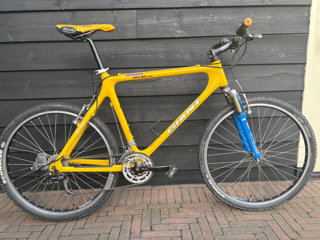 Unieke Retro Giant MCM Team Carbon MTB – RockShox SID SL, Fietsen en Brommers, Fietsen | Heren | Sportfietsen en Toerfietsen, Zo goed als nieuw
