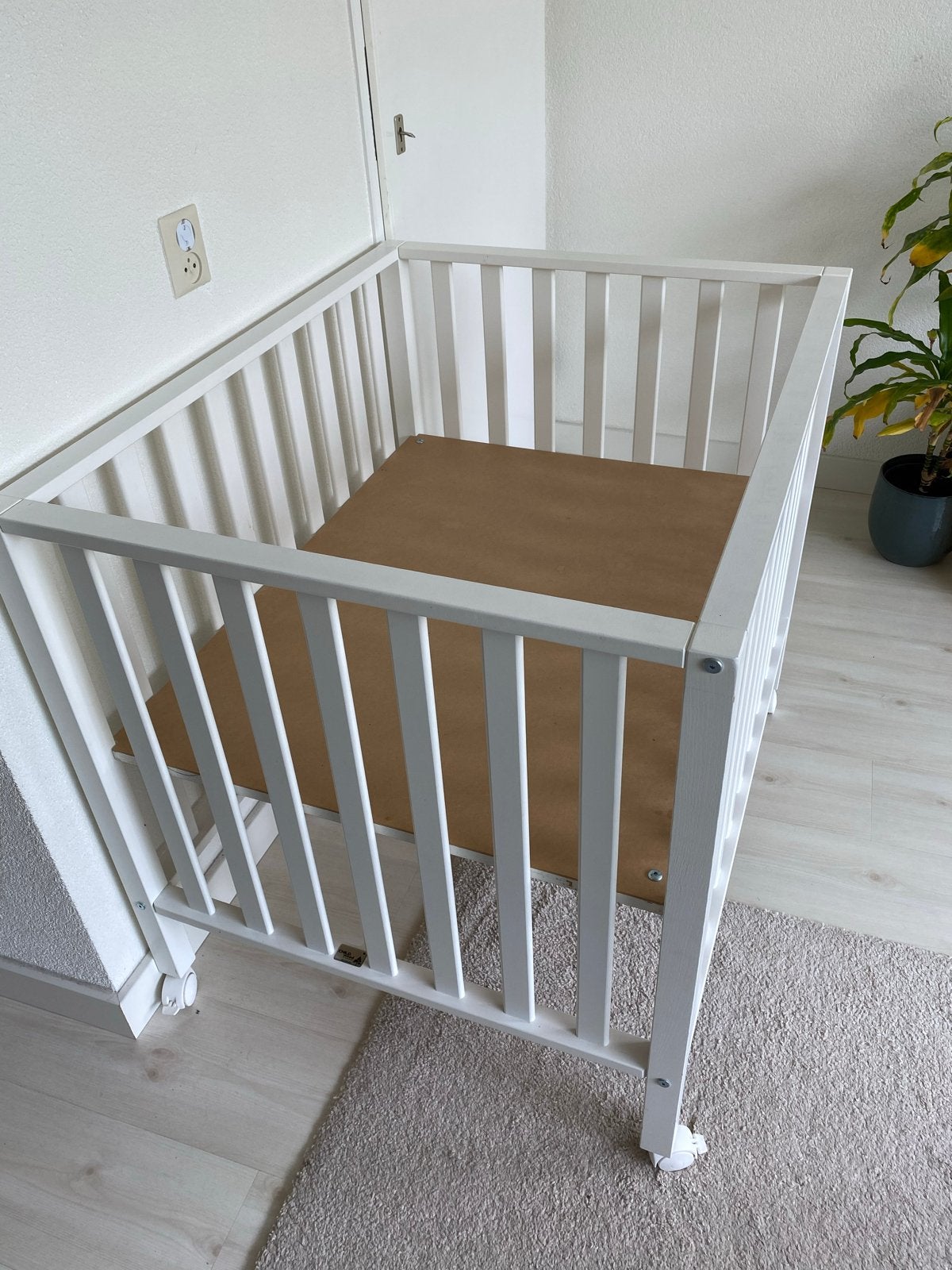 Childwood baby box, Ophalen, Zo goed als nieuw, Ledikant